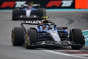 Carlos Sainz&rsquo;s anger over Williams Miami GP team orders explained  