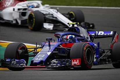 Gasly úgy látja, a szuperlágyas rajtjának hála úszta meg a Hülkenberg okozta rajtbalesetet