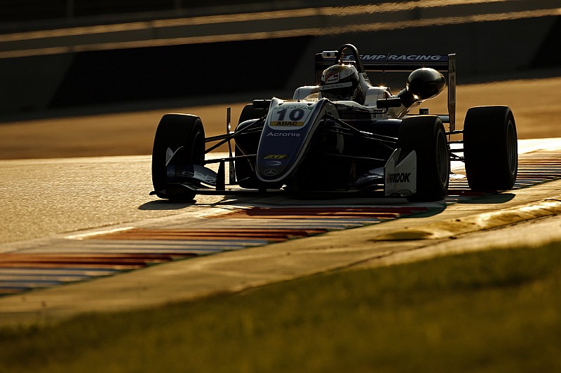 Robert Shvartzman se estrena y rompe la racha de Schumacher