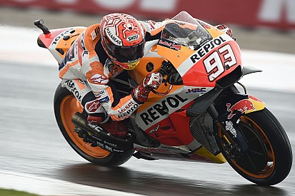 Valencia MotoGP: Marquez leads Espargaro in wet warm-up