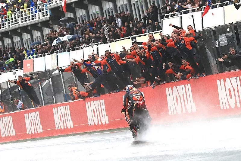 Tercero, Pol Espargaro, Red Bull KTM Factory Racing