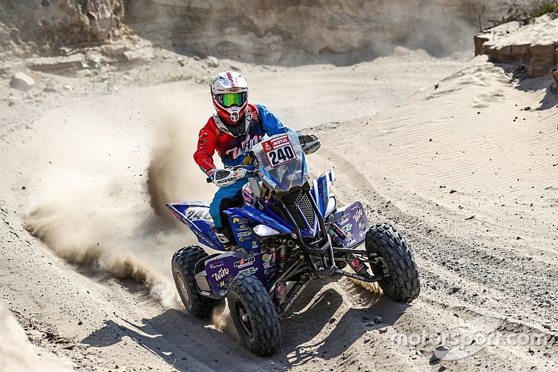 Cavigliasso gana la octava etapa del Dakar y se acerca a la victoria general
