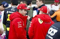 Leclerc agradece Vettel pelas lições apesar de "momentos tensos na pista"
