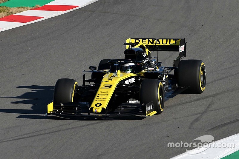 Ricciardo makes Renault F1 debut as RS19 hits track