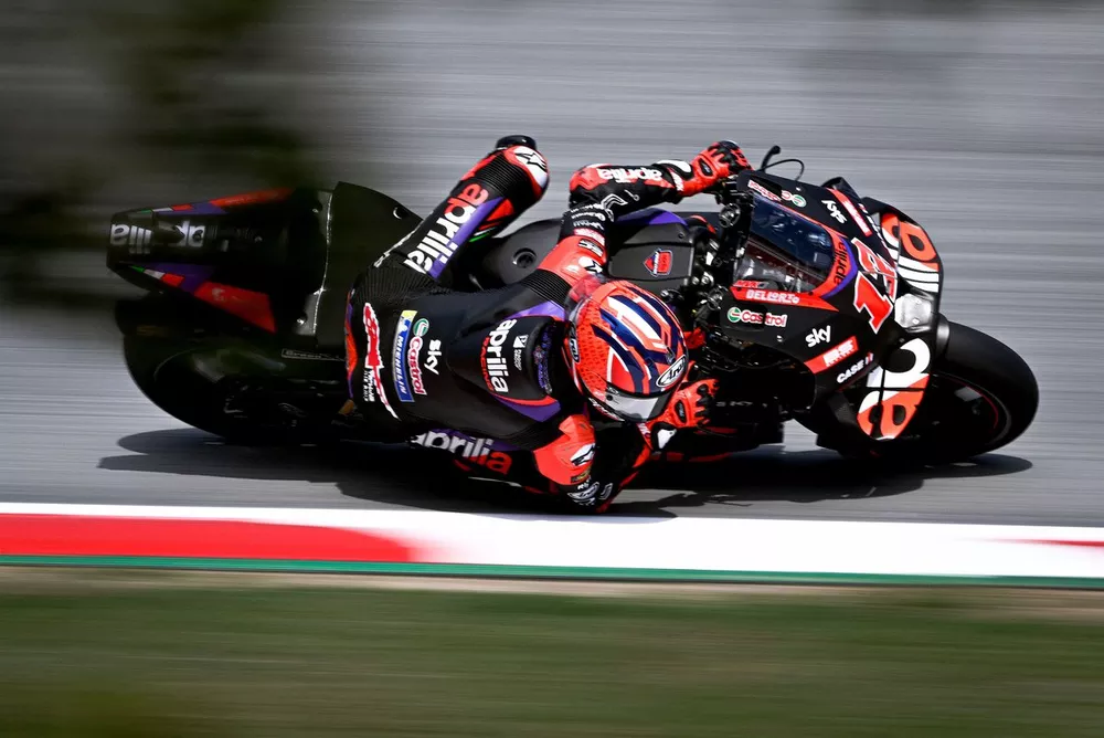 Maverick Vinales, Aprilia Racing Team