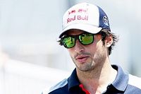 Sainz critica pilotos ap&oacute;s relargadas &ldquo;perigosas&rdquo; em Baku