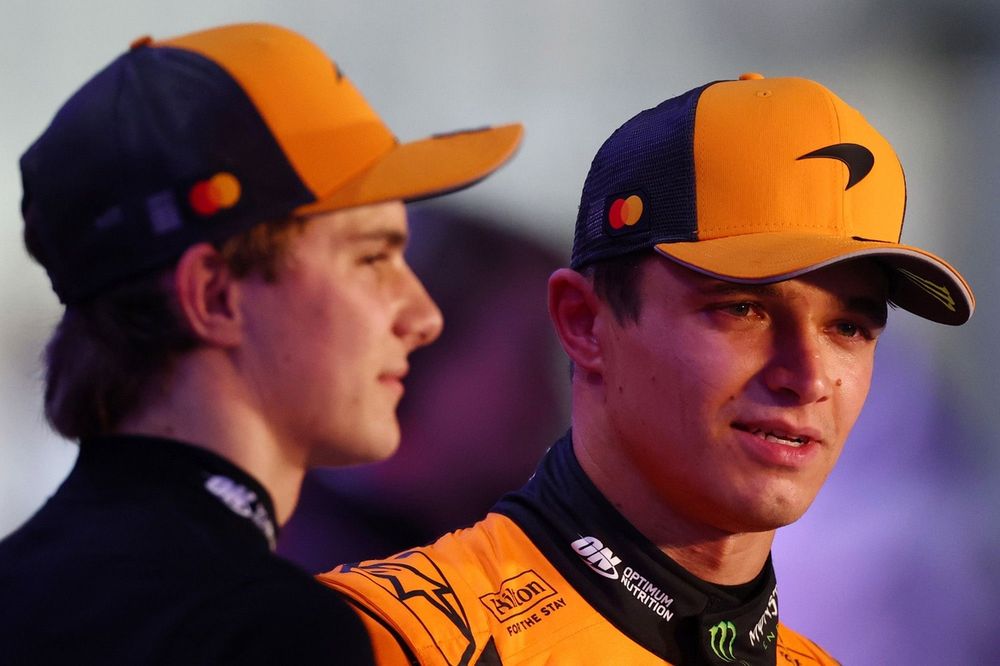 Lando Norris, McLaren, Oscar Piastri, McLaren