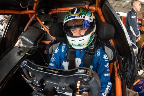 "Tudo novo": Felipe Baptista acelera rumo à história na estreia da Stock Car em Cuiabá