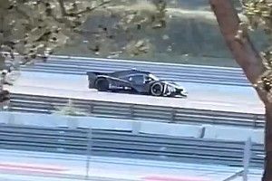 Peugeot prueba un 9X8 en los tests de Paul Ricard con alerón trasero