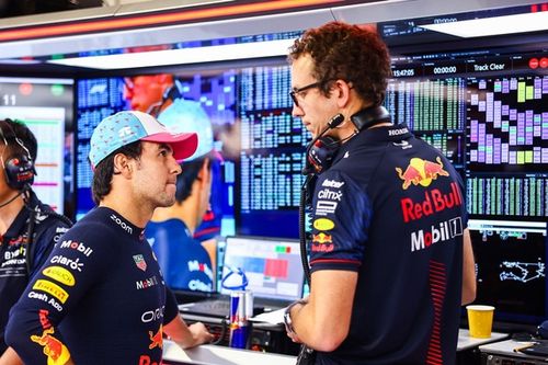Horner explica el cambio de ingeniero a Lawson tras la salida de Checo Pérez
