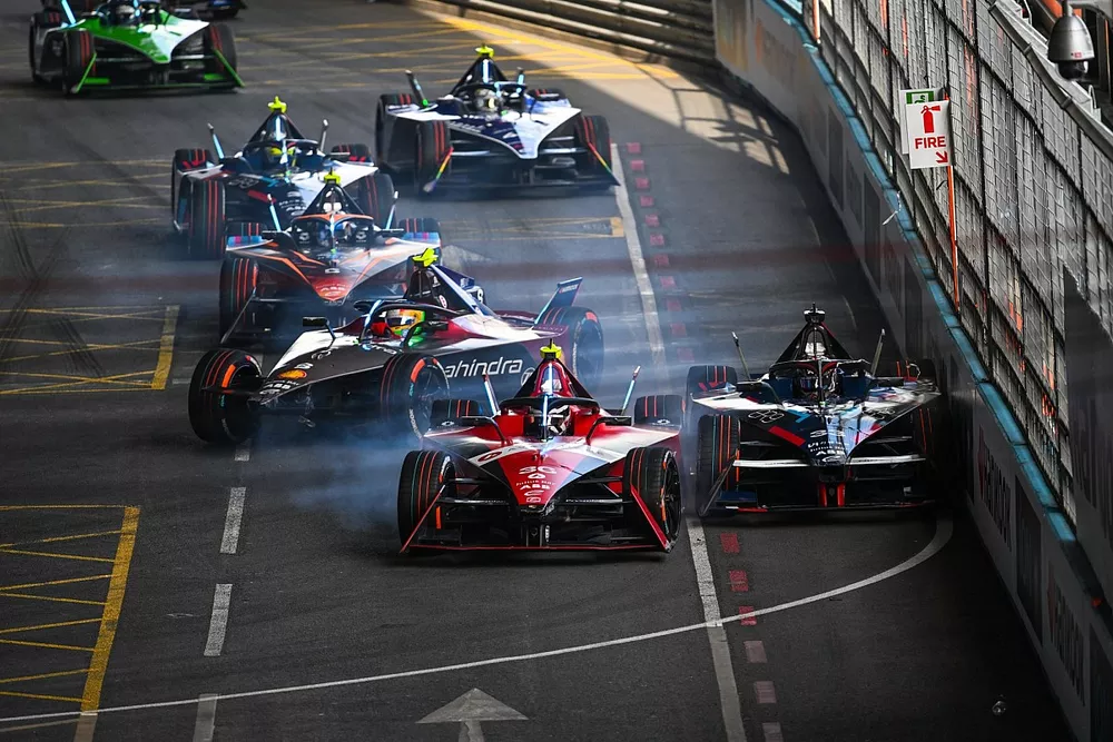 Andre Lotterer, Andretti Autosport, Porsche 99X Electric Gen3, Dan Ticktum, NIO 333 FE Team, NIO 333 ER9