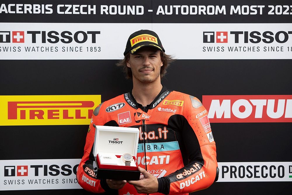 Nicolo Bulega pole position