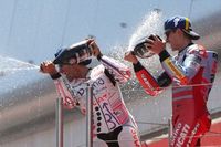 ANÁLISE: Os 'trunfos' de Márquez e Martín na briga pela vaga da Ducati na MotoGP