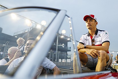 Leclerc hamarosan a Ferrarival fog tesztelni