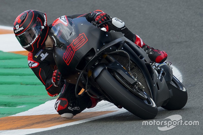 Valence, mi-journée : Lorenzo et Zarco en piste sur leur nouvelle moto !