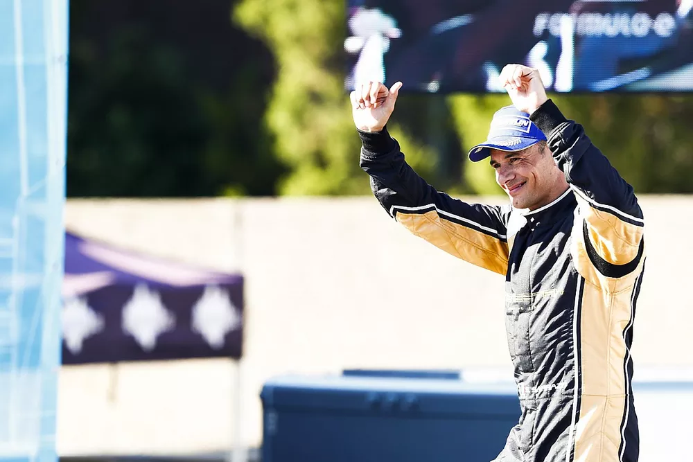 St&eacute;phane Sarrazin, Techeetah, celebrates on the podium