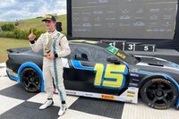 Tito Giaffone supera experientes e conquista primeira pole na NASCAR Brasil