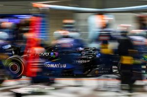 Sin radio, Albon vivió un GP de Las Vegas "a la antigua usanza"