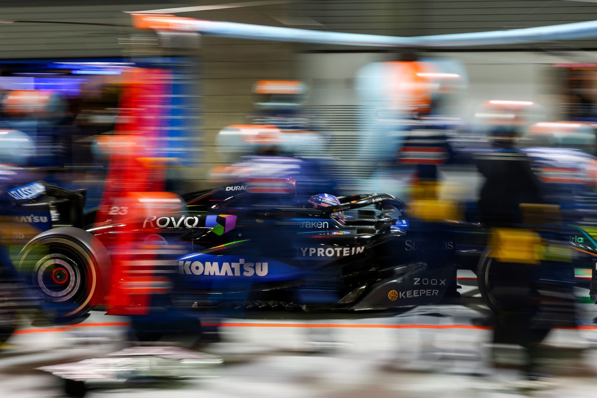 Privé de radio, Albon a vécu un GP de Las Vegas "à l'ancienne"