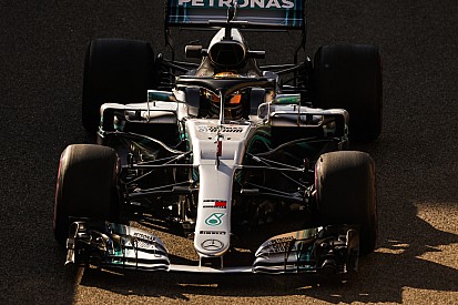 Hamilton: una reprimenda per aver superato la linea bianca fra pista e pit lane