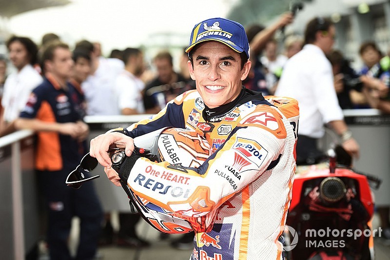Médicos creen que la musculatura de Márquez le permitirá acortar su recuperación