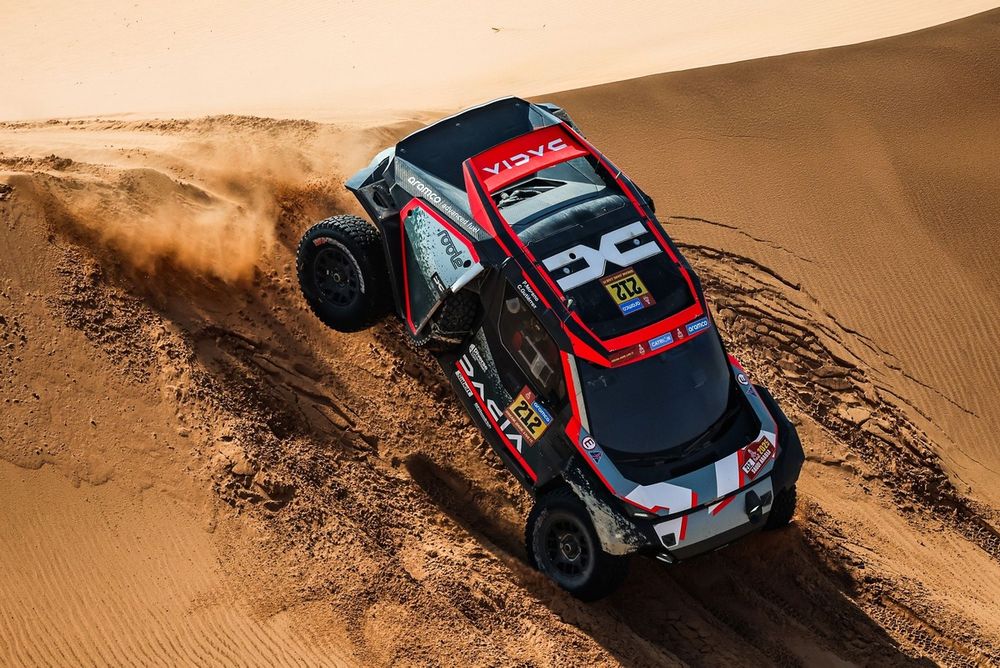 #212 The Dacia Sandriders Dacia: Cristina Gutierrez, Pablo Moreno