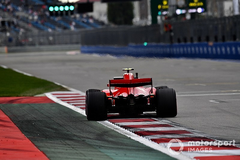Raikkonen no sabe por qué Mercedes es superior a Ferrari