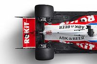 Williams FW43 z bliska