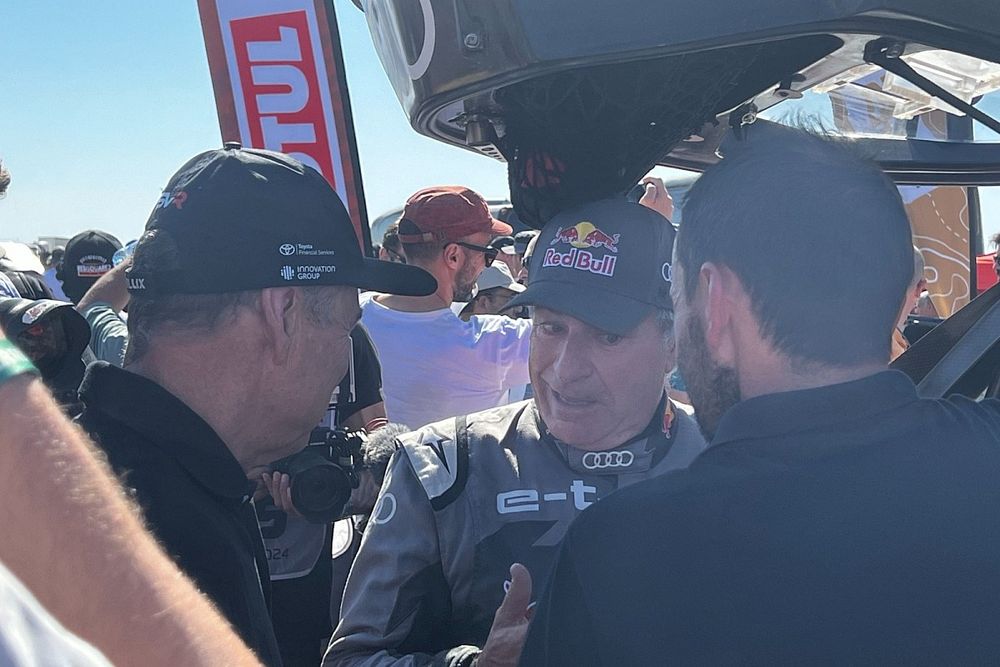 Carlos Sainz y Glyn Hall