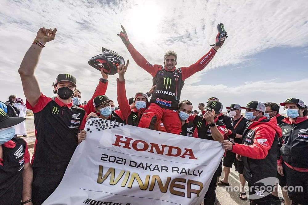 Winner #47 Monster Energy Honda Team: Kevin Benavides