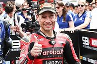 Bautista: "Despu&eacute;s de hablar con mi familia, he decidido seguir un a&ntilde;o m&aacute;s en activo"