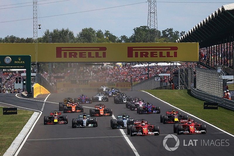 Sebastian Vettel, Ferrari SF70-H leads at the start of the race