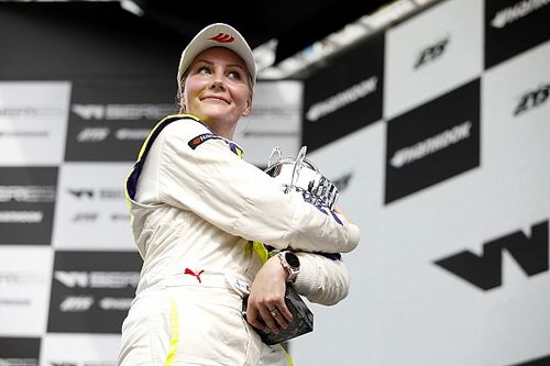 Kimilainen logra su primera victoria en la W Series