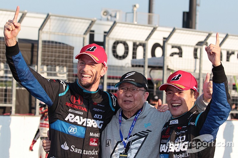 Jenson Button lascia il segno in Super GT: è campione al debutto!