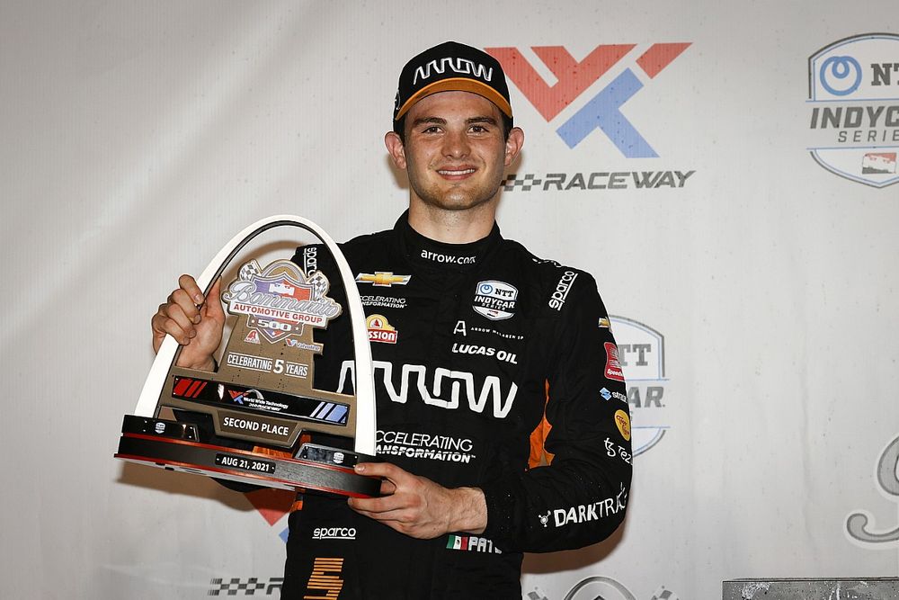 Podio: segundo lugar Patricio O'Ward, Arrow McLaren SP Chevrolet