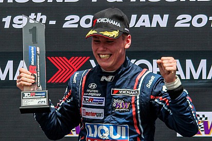 Luca Engstler pronto a difendere il titolo in TCR Asia con la Hyundai