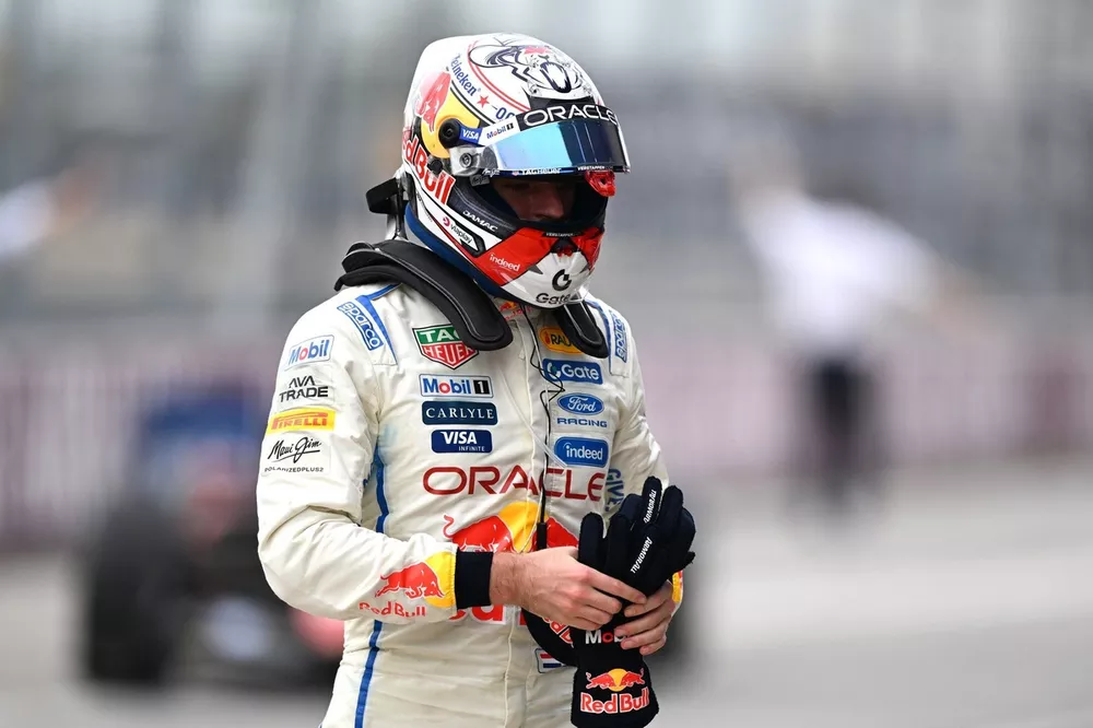 Falhas Operacionais Ofuscam Pódio de Verstappen em Austin