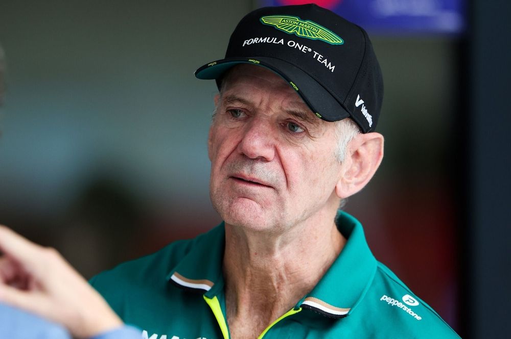 أدريان نيوي، أستون مارتن