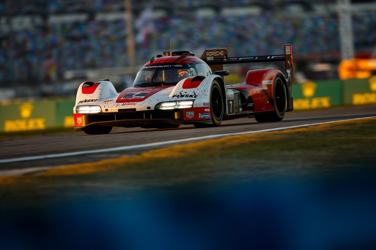 IMSA | Porsche batte Cadillac in volata e fa tris alla 24h di Daytona