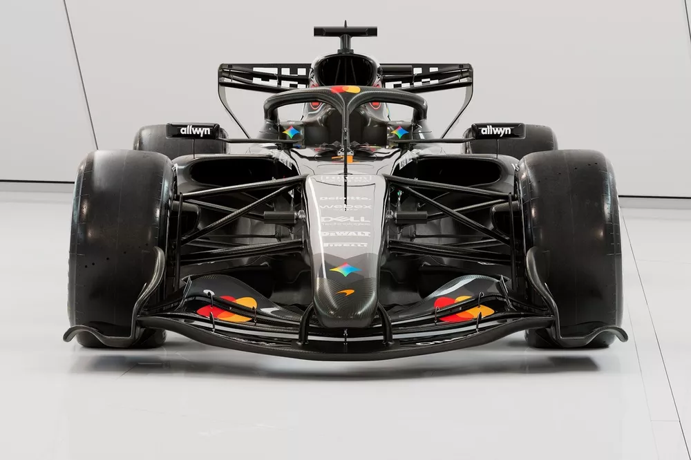 McLaren MCL40 livery