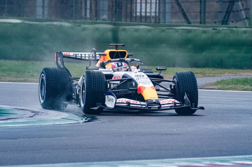 Racing Bulls estrena el VCARB03 en pista: Primeras vueltas del motor ...