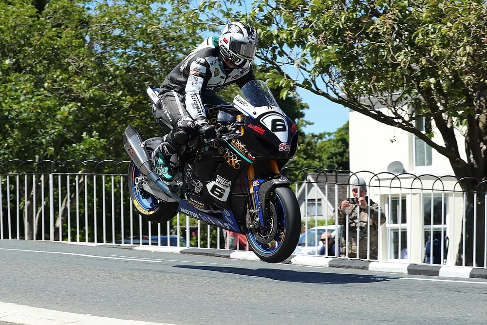 Michael Dunlop, Hawk Racing
