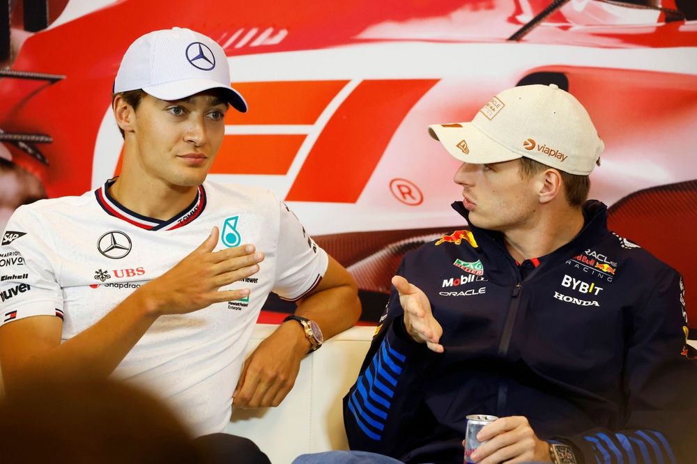 George Russell, Mercedes-AMG F1 Team, Max Verstappen, Red Bull Racing