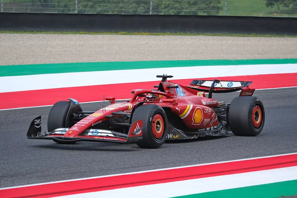 Carlos Sainz, Ferrari during the Pirelli test