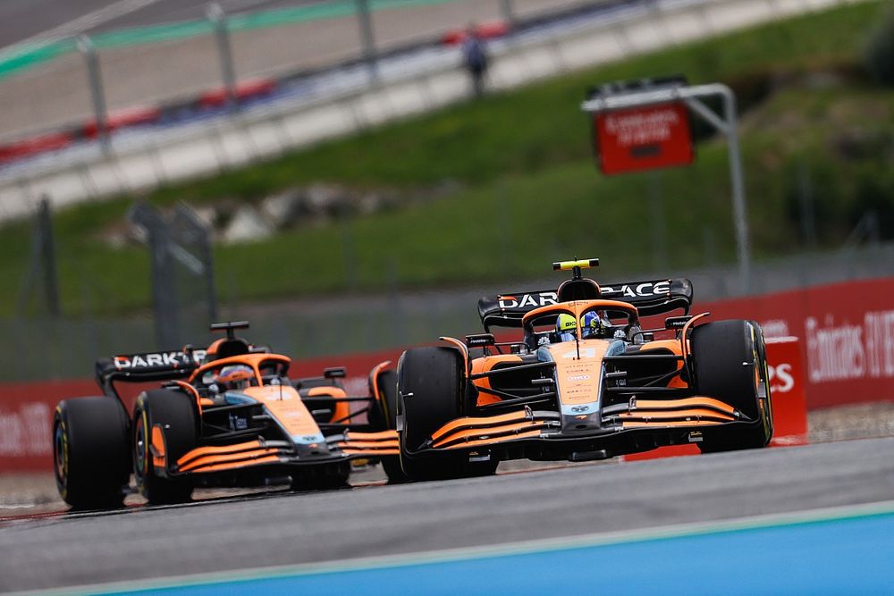 Lando Norris, McLaren MCL36, Daniel Ricciardo
