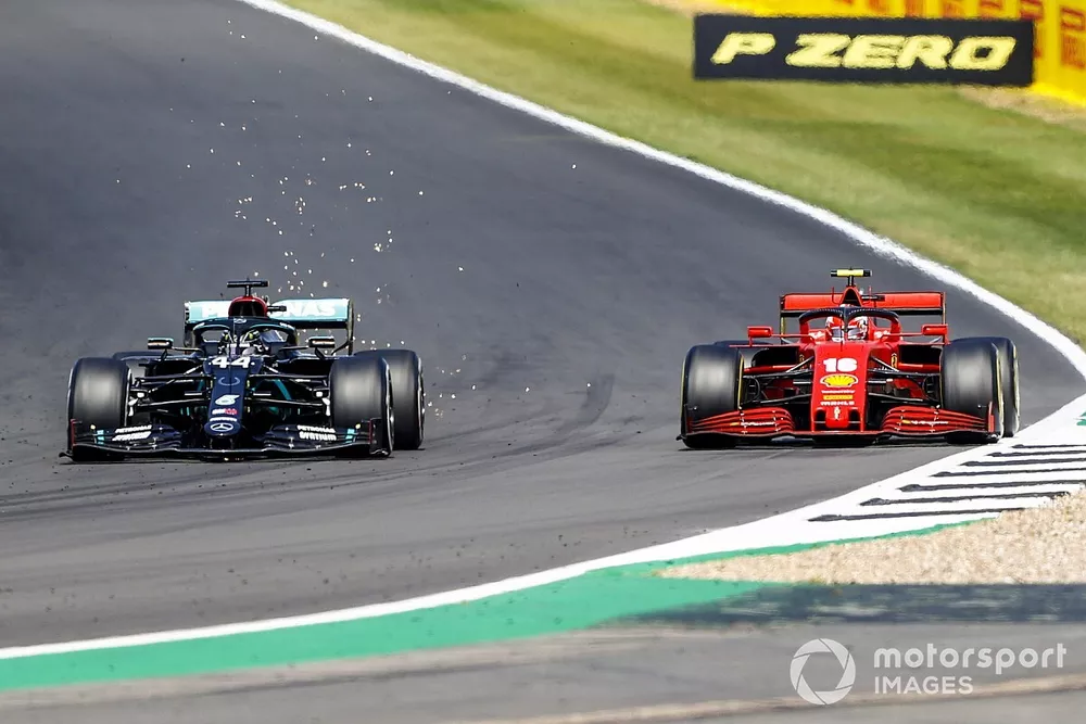 Lewis Hamilton, Mercedes F1 W11, battles with Charles Leclerc, Ferrari SF1000