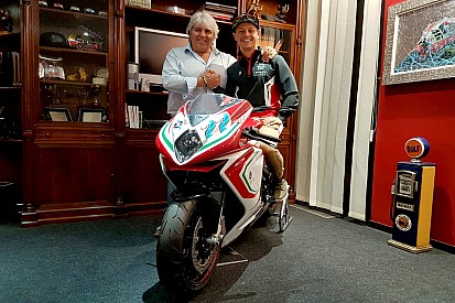Ufficiale: MV Agusta Forward ingaggia Dominique Aegerter per la Moto2 2019