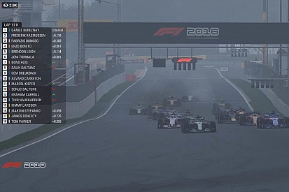 F1 eSpor'da Leigh ve Mercedes fırtınası sürüyor