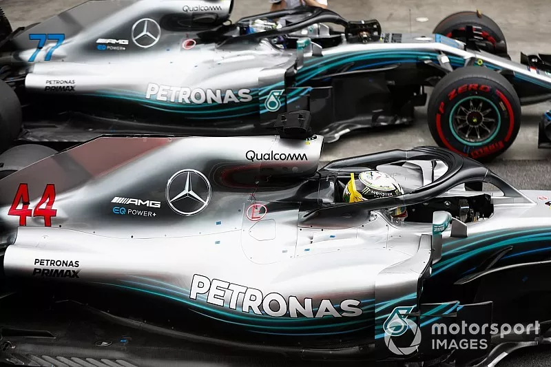 Pole: Lewis Hamilton, Mercedes AMG F1 W09 EQ Power+ ve Valtteri Bottas, Mercedes AMG F1 W09.