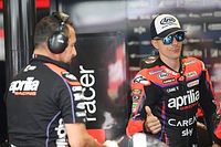 Vi&ntilde;ales dice que no depende de &eacute;l mejorar las salidas de la Aprilia